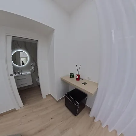 Luxury Airport بيت ضيافة نابولي