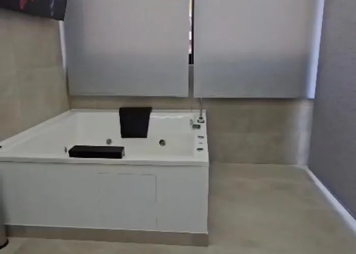 Luxury Airport بيت ضيافة