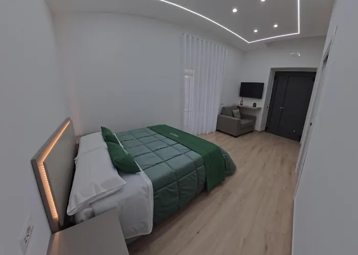 Luxury Airport بيت ضيافة نابولي