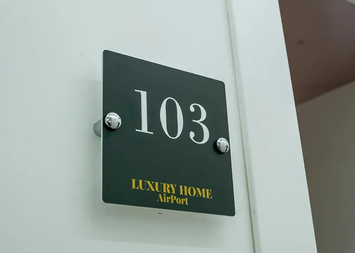 بيت ضيافة Luxury Airport