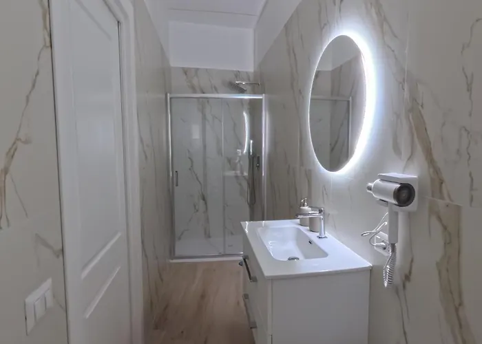 Luxury Airport بيت ضيافة نابولي