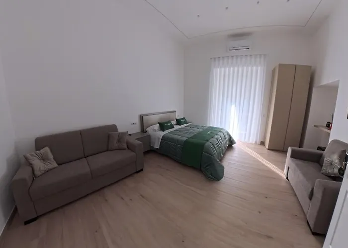 Luxury Airport 4* نابولي